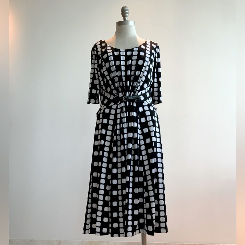 Great Black & White Ladies Office Dress NWT SZ 12